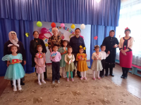 Праздник для бабушек и дедушек "Согреем ладони, разгладим морщины"